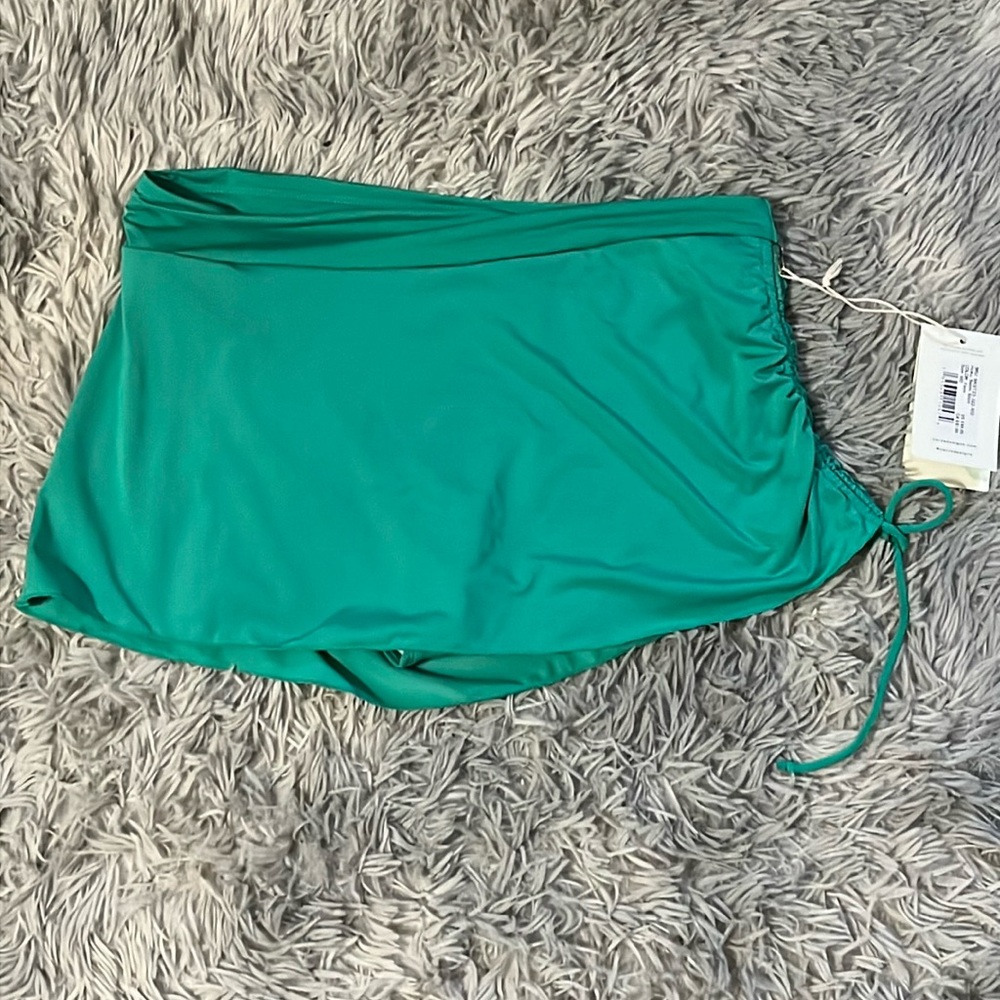 Carve designs four way stretch full coverage medium rise UPF 50 swim skirt